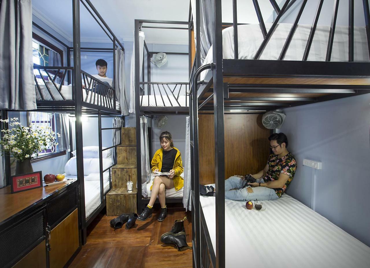 The Chi Novel Hostel Hanoi Dış mekan fotoğraf